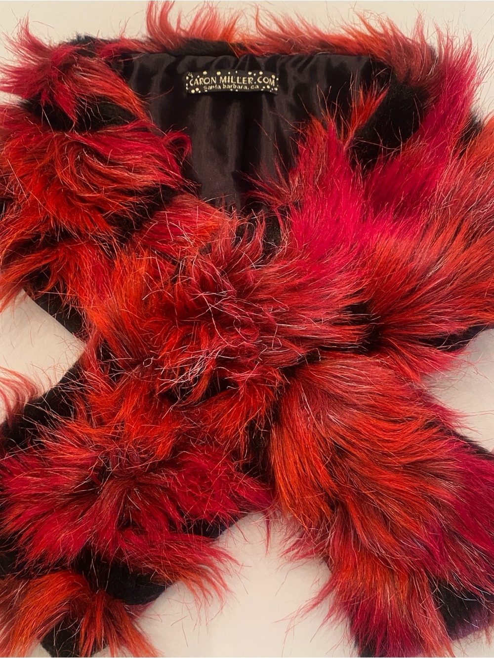 EUC Caron Miller Santa Barbara Shaggy Red & Black Novelty Faux Fur Scarf Stole